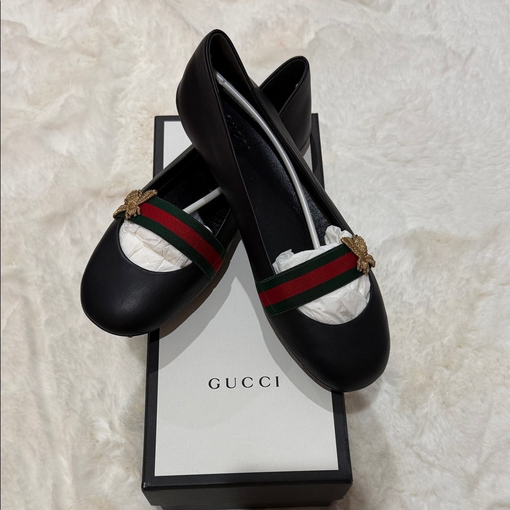 Gucci Black Flats with Gold and Green-Red Detail